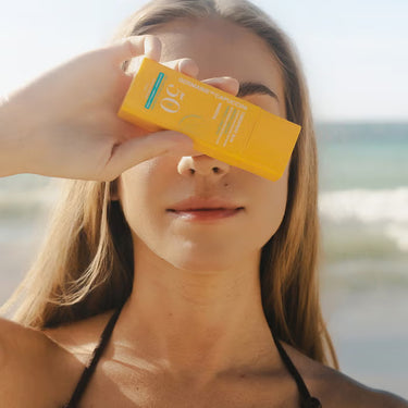 Fluido solare minerale anti-età SPF50 Germaine de Capuccini 50ml - protezione viso ad alta tolleranza